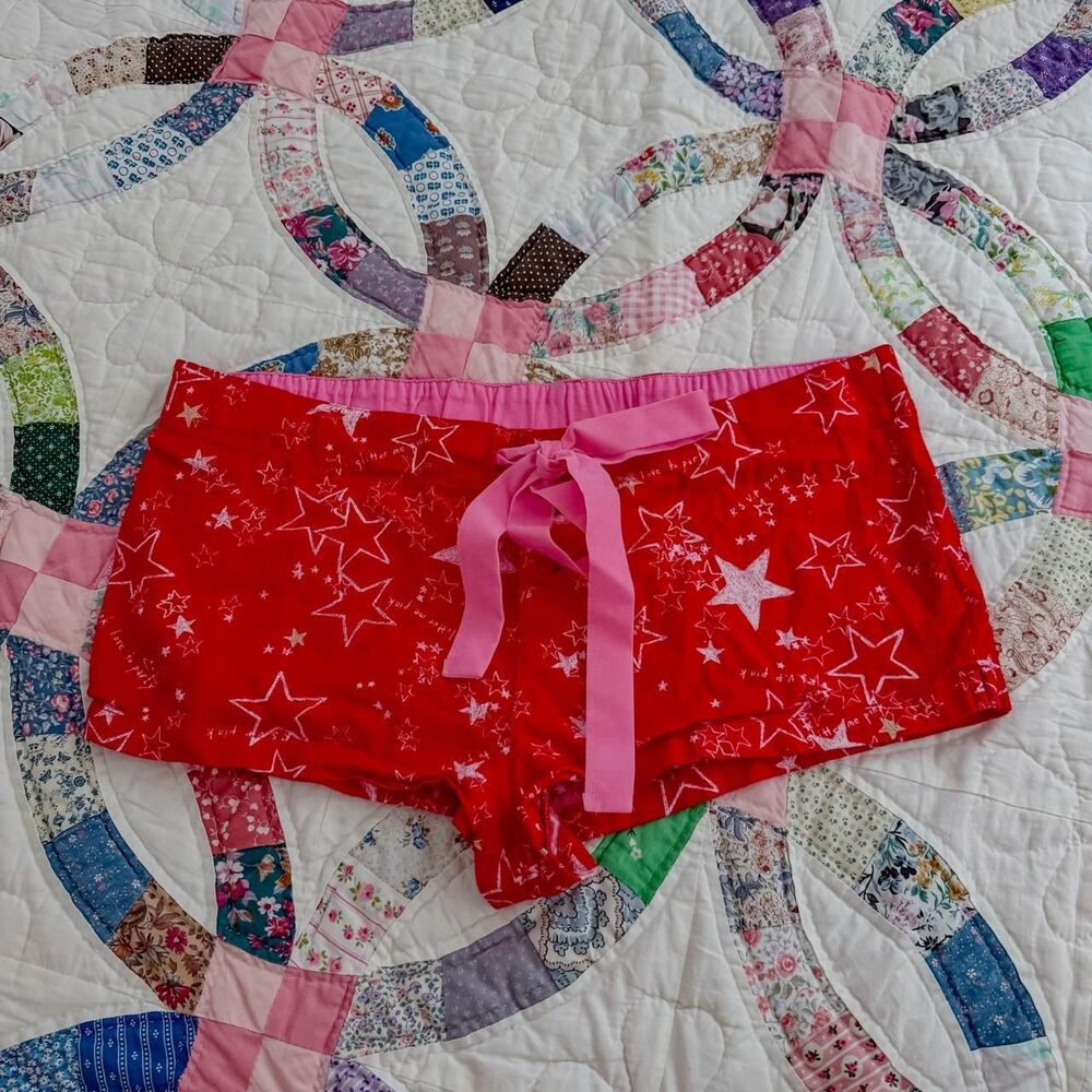 Y2K vs pink low rise shorts
